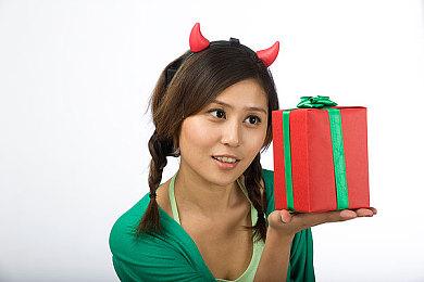 《异度之刃X：终极版》上市宣传片 3月20日正式发售